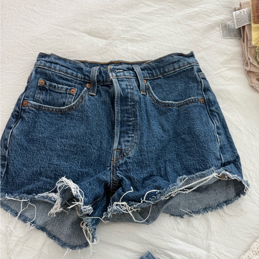 Women’s Levi 501 shorts